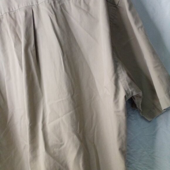 Tommy Hilfiger Shirt Men XL Button Down Short Sleeve Pocket Tan - Picture 12 of 12